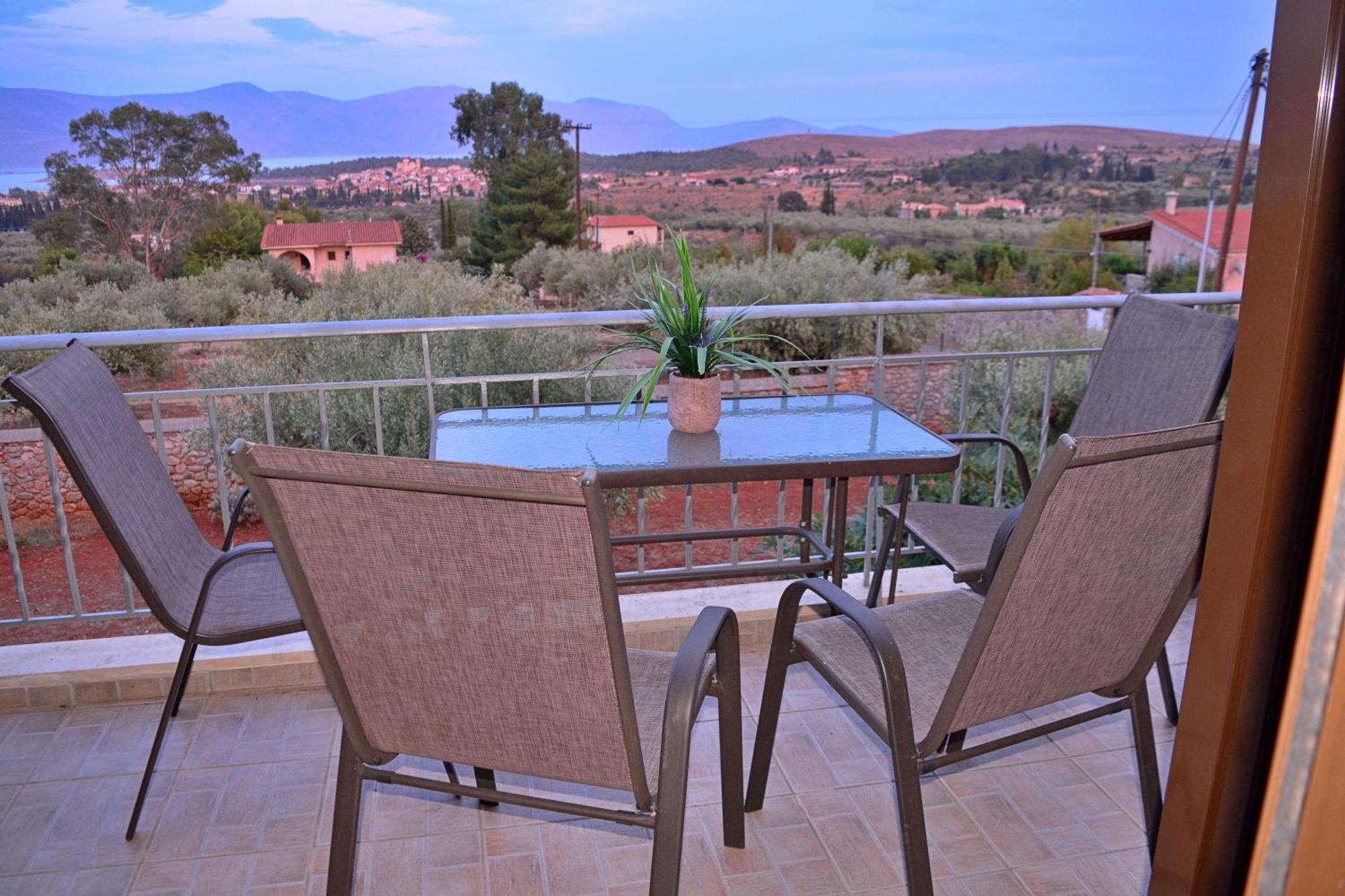Villa In The Olive Trees Galaxídhion Стая снимка